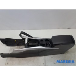 Renault - Kadjar - Armrest