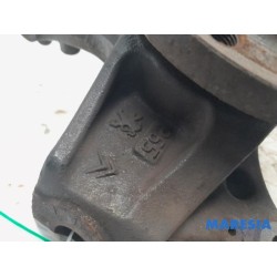 Peugeot - 308 - Achsschenkel rechts vorne