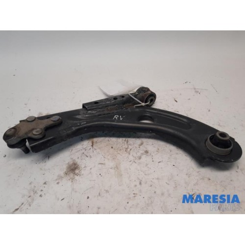 Peugeot - 308 - Front lower wishbone, right