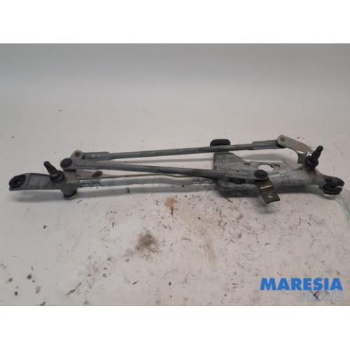 Peugeot - 308 - Wiper mechanism