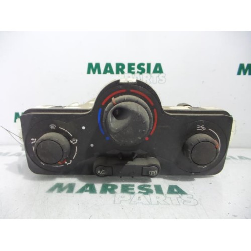 Renault - Modus - Heater control panel
