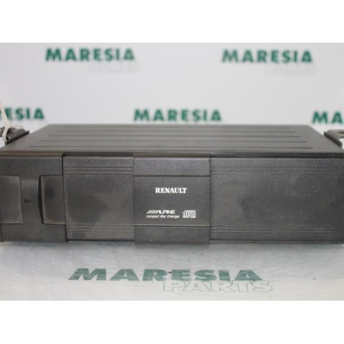 Renault - Laguna - CD changer