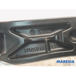 Peugeot - 308 - Front wiper arm