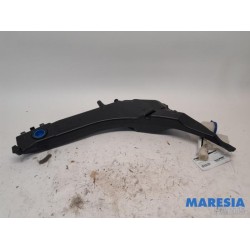 Peugeot - 308 - Réservoir lave-glace avant
