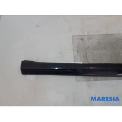 Fiat - Punto - Zijskirt links