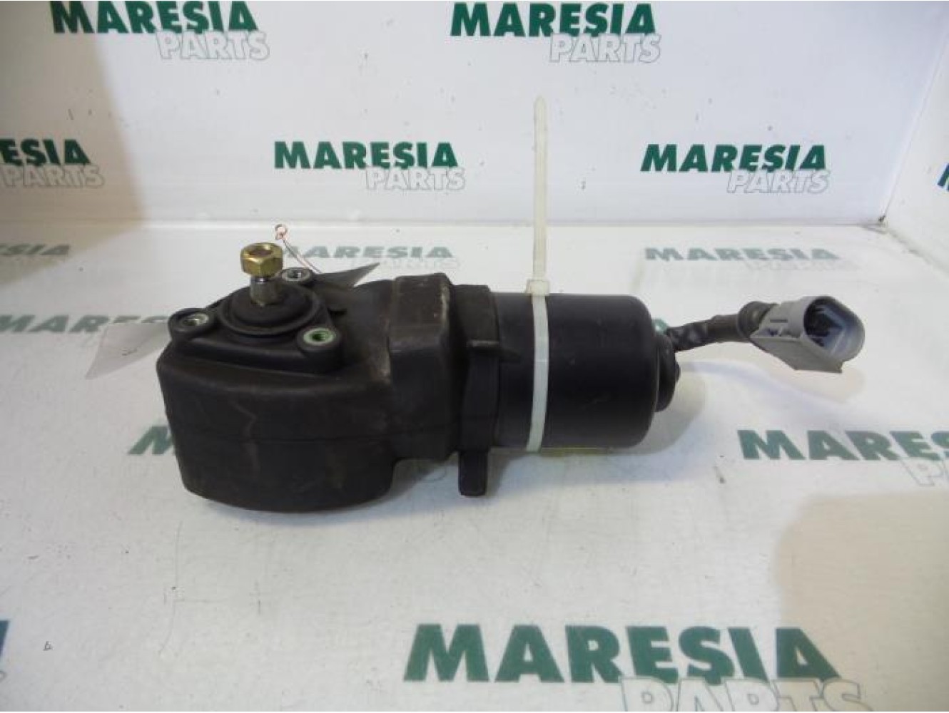 Renault - Laguna - Front wiper motor