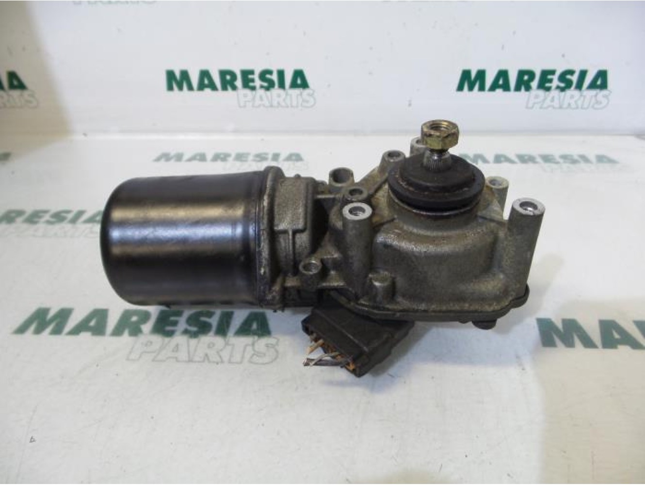 Renault - Laguna - Front wiper motor