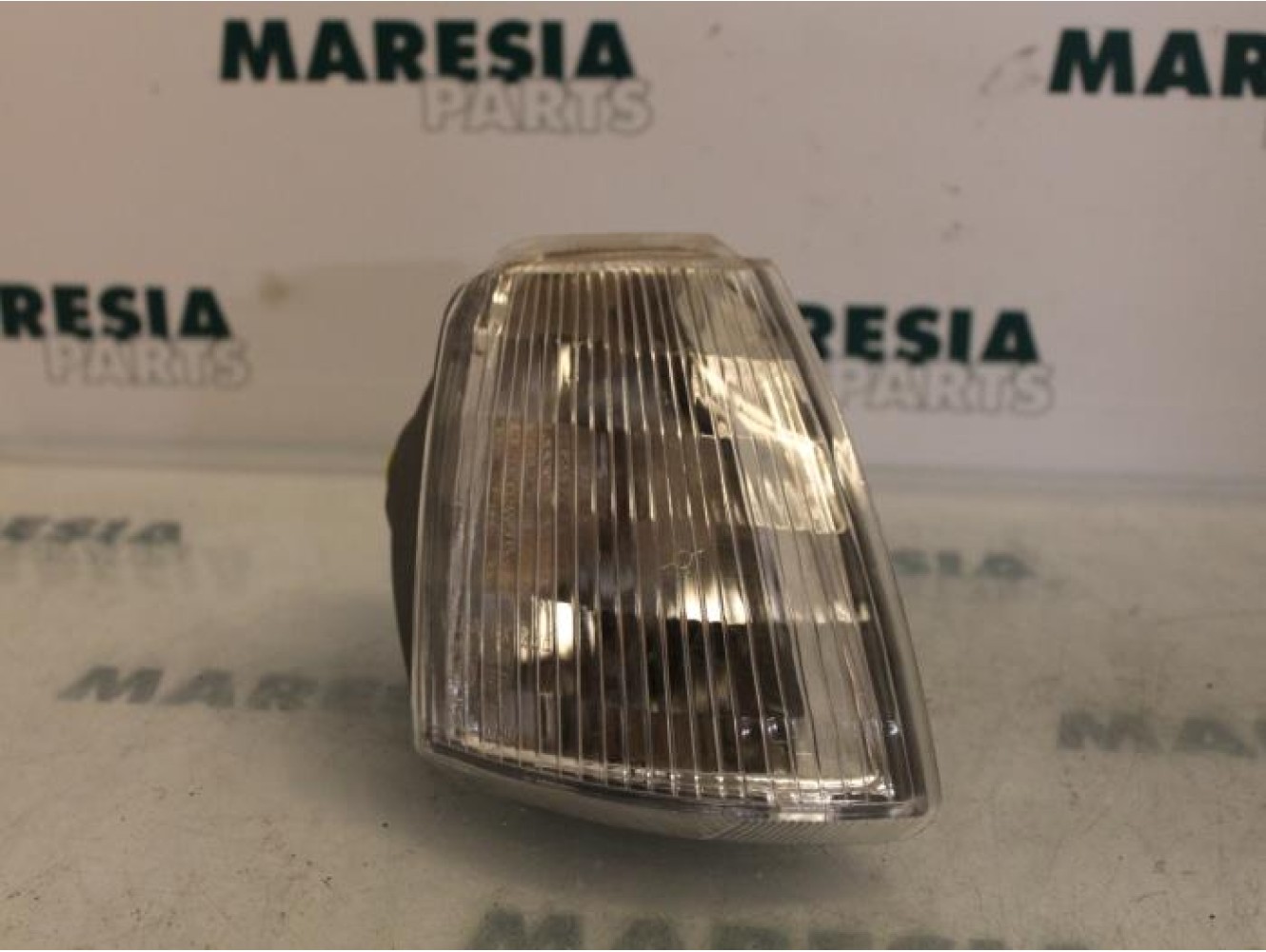 Renault - Clio - Indicator, right