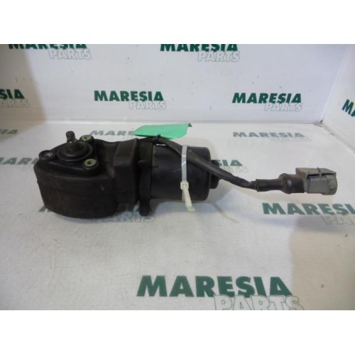 Renault - Laguna - Front wiper motor
