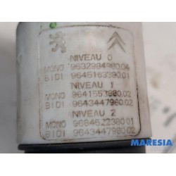 Peugeot - 308 - Scheibensprüherpumpe vorne