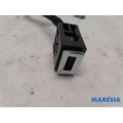 Peugeot - 308 - Prise USB