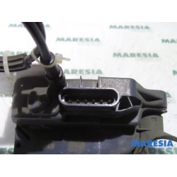Renault - Laguna - Door lock mechanism 4-door, front left