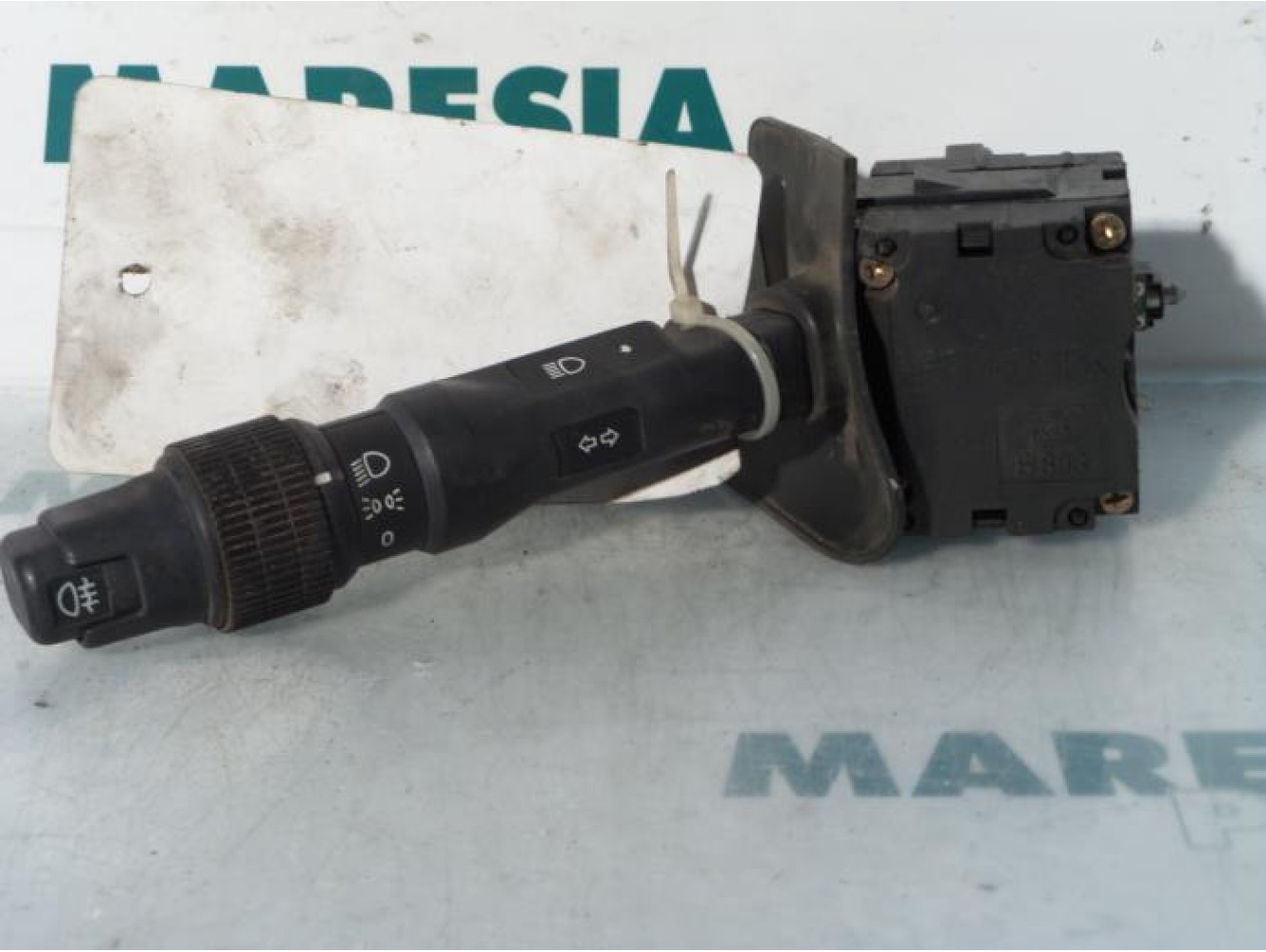 Alfa Romeo - 145/146 - Indicator switch