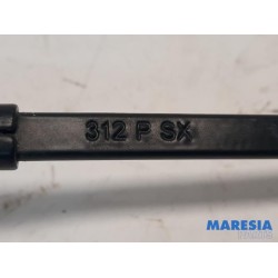 Fiat - 500 - Front wiper arm