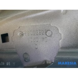 Peugeot - 207 - Rear window