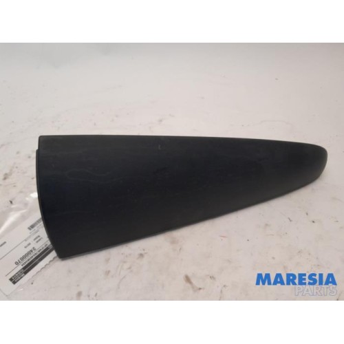 Renault - Kangoo - Rear right bodywork corner