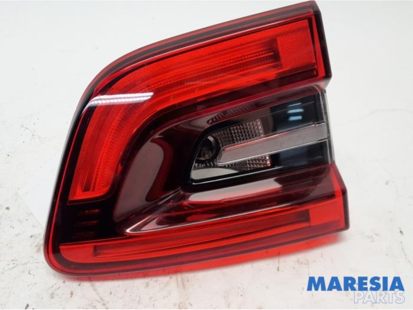 Renault - Kadjar - Taillight, left