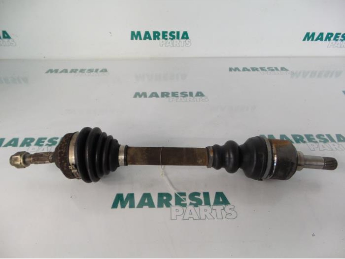 Peugeot - 206 - Aandrijfas links-voor