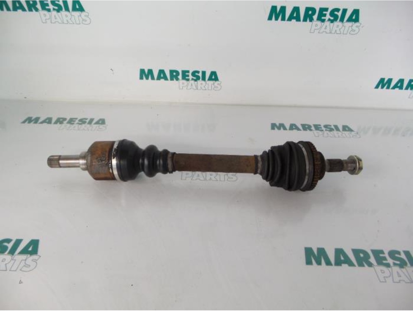 Peugeot - 206 - Aandrijfas links-voor