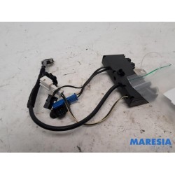 Peugeot - 307 - Antenna Amplifier