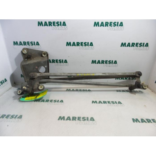 Peugeot - 306 - Wiper mechanism