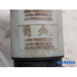 Peugeot - 307 - Scheibensprüherpumpe vorne