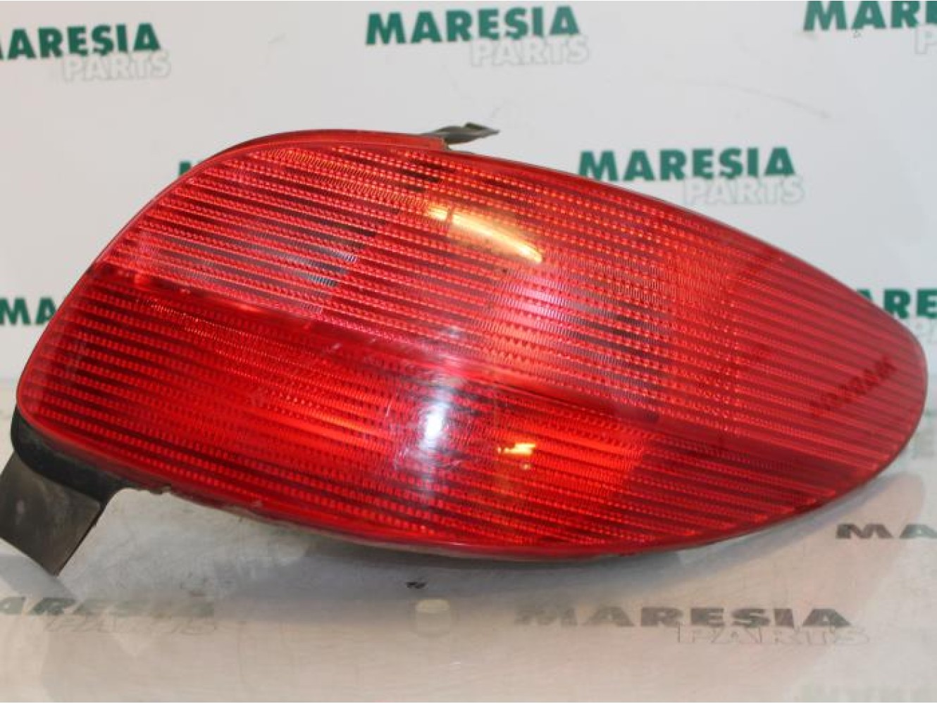 Peugeot - 206 - Taillight, right