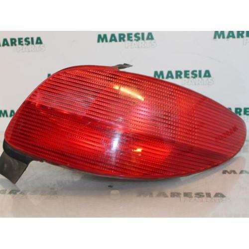 Peugeot - 206 - Taillight, right