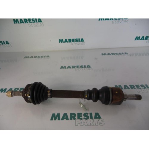 Peugeot - 206 - Aandrijfas links-voor