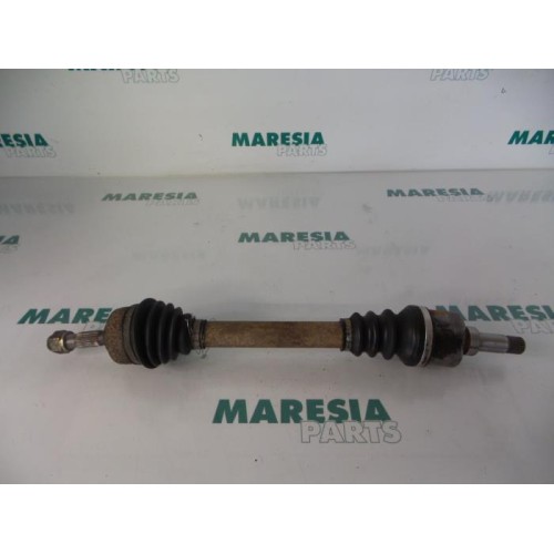 Peugeot - 206 - Aandrijfas links-voor