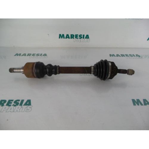 Peugeot - 206 - Aandrijfas links-voor