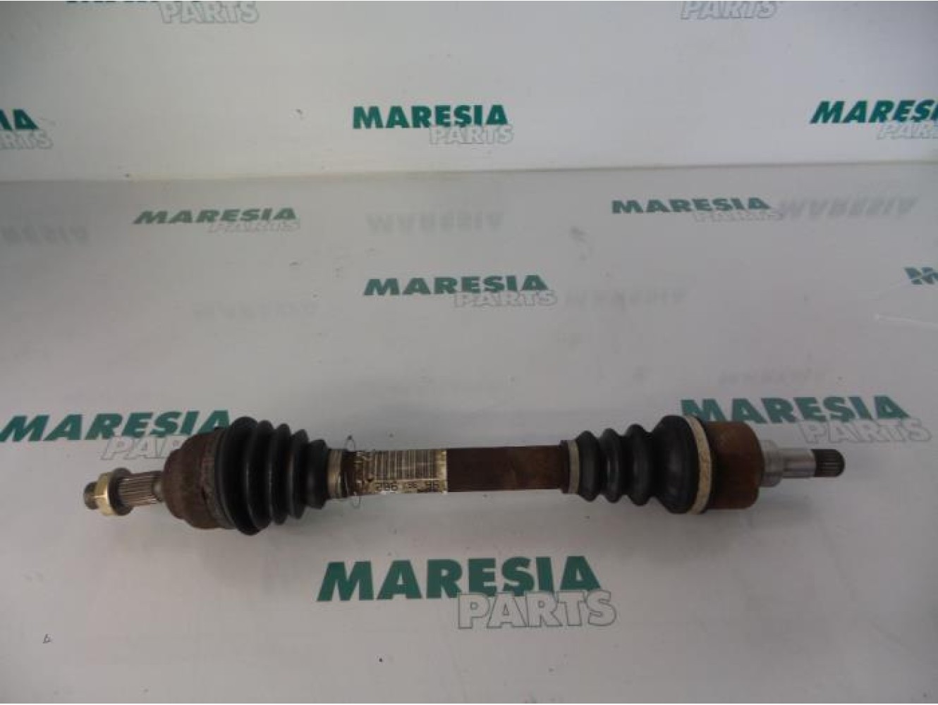Peugeot - 206 - Aandrijfas links-voor
