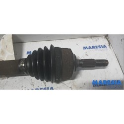 Peugeot - 206 - Aandrijfas links-voor