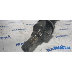 Peugeot - 206 - Aandrijfas links-voor