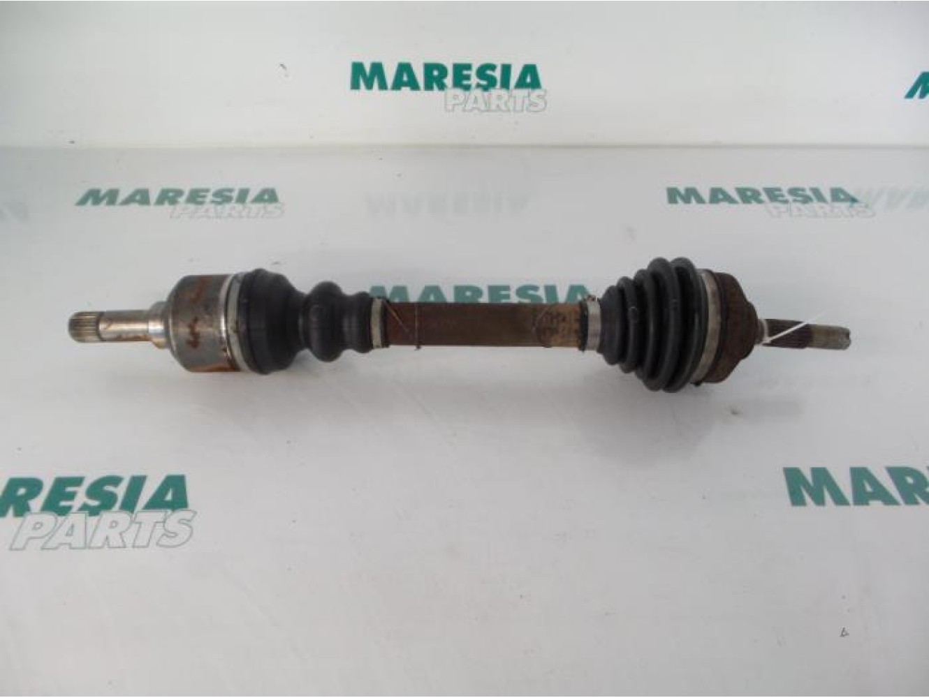 Peugeot - 206 - Aandrijfas links-voor