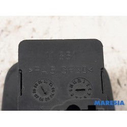 Peugeot - 307 - Electric window switch