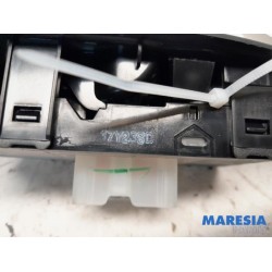 Renault - Kadjar - Multi-functional window switch