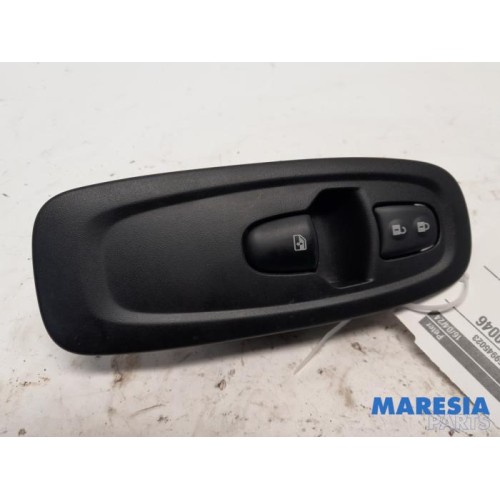 Renault - Kadjar - Multi-functional window switch