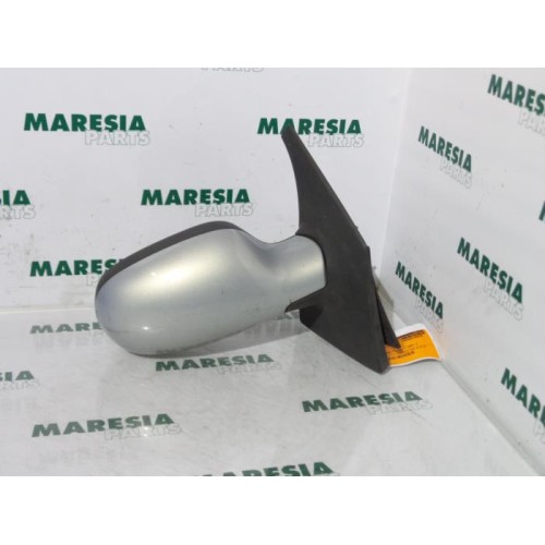 Renault - Megane Scenic - Wing mirror, right