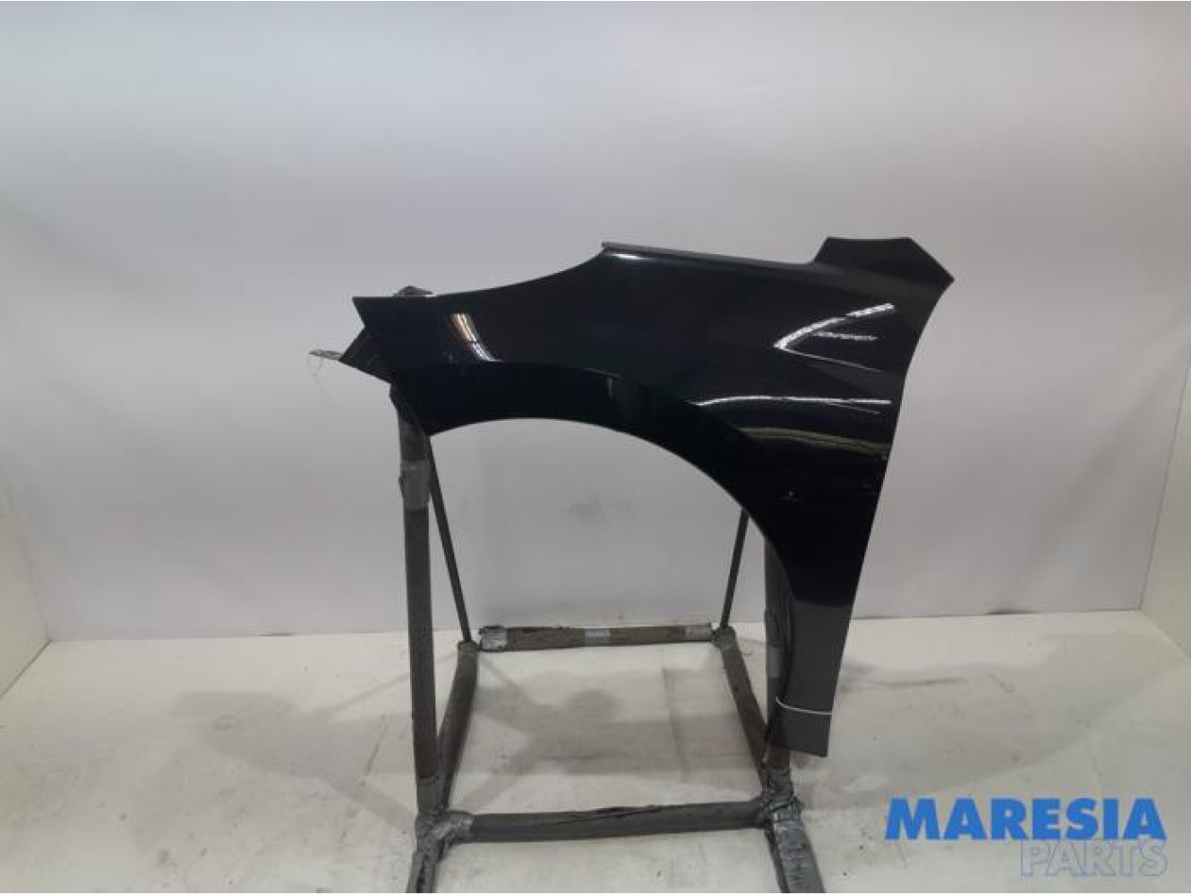 Peugeot - 207 - Front wing, left