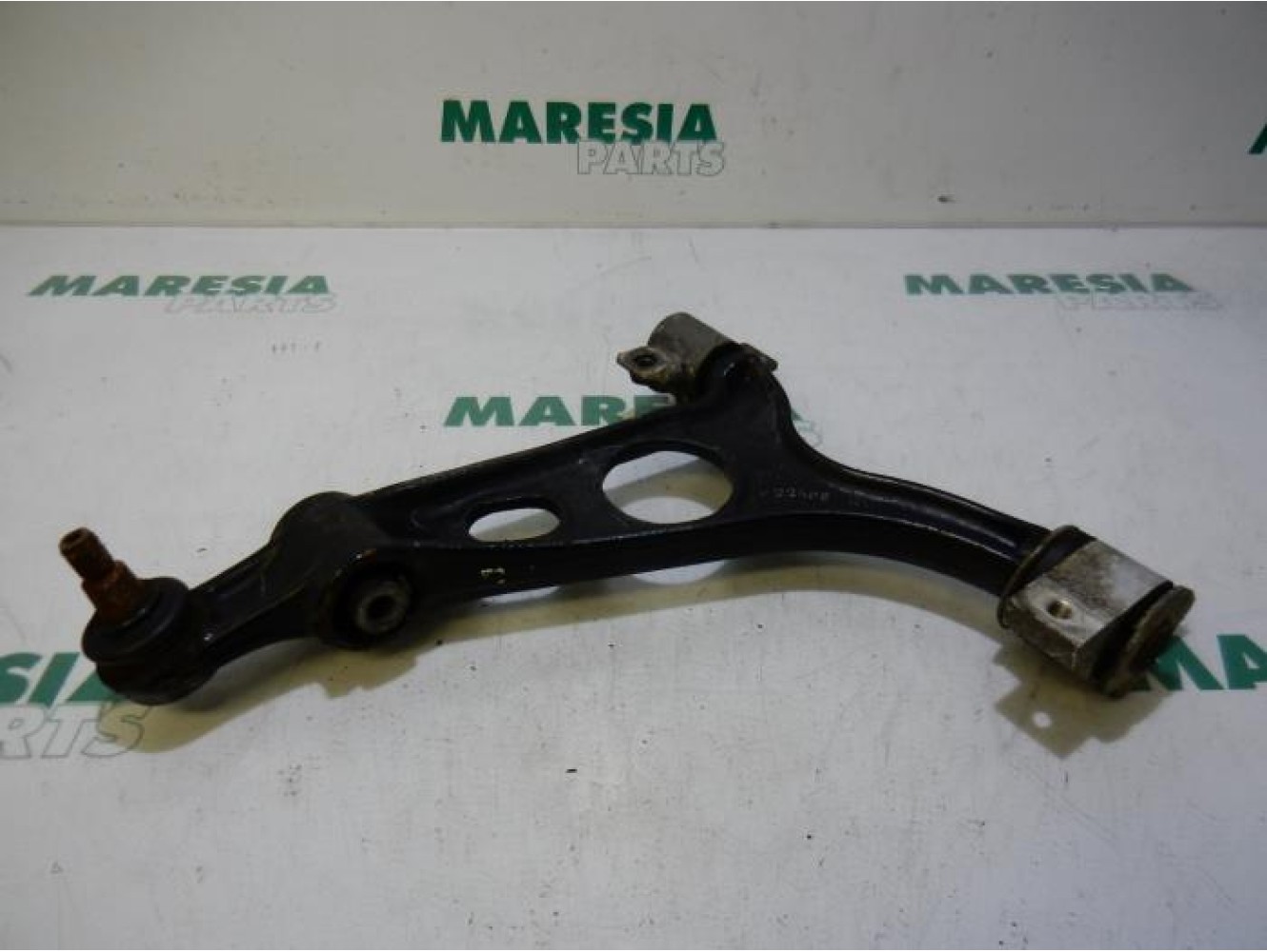 Alfa Romeo - 156 - Front lower wishbone, right