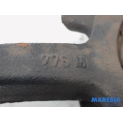 Renault - Kangoo - Knuckle, front right