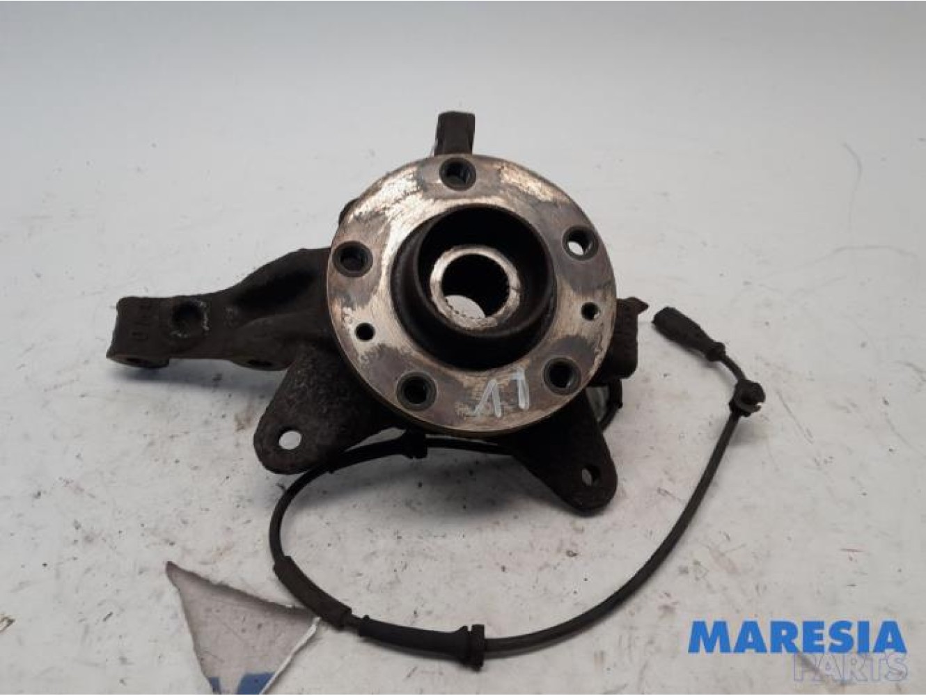 Renault - Kangoo - Knuckle, front right
