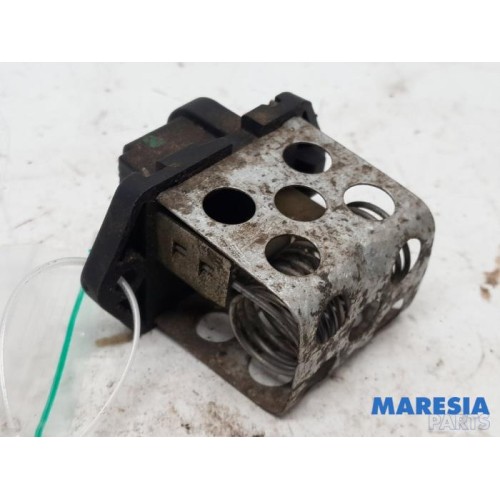 Renault - Kangoo - Cooling fan resistor