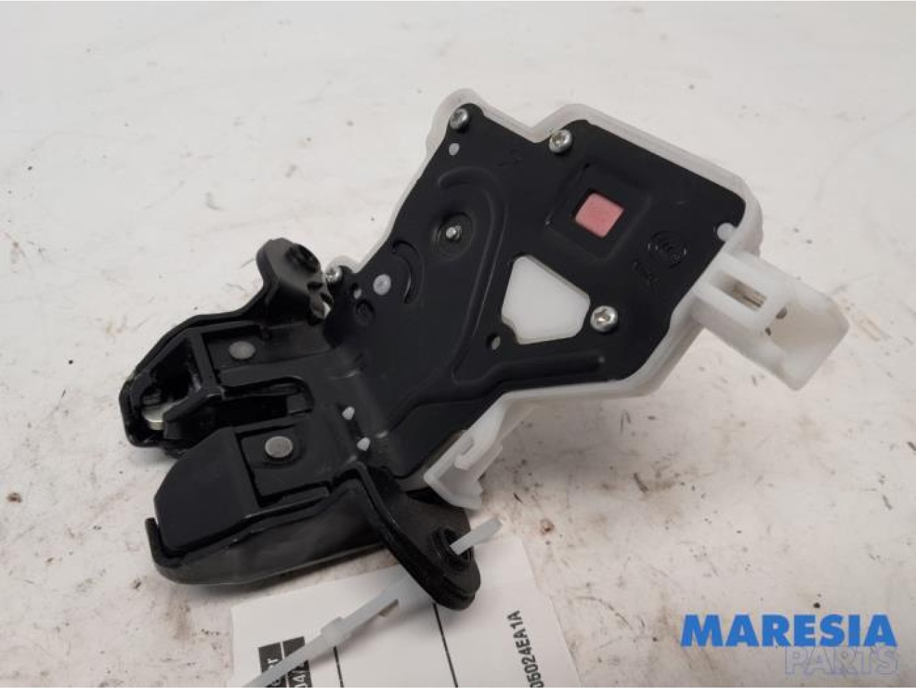 Renault - Kadjar - Tailgate lock mechanism