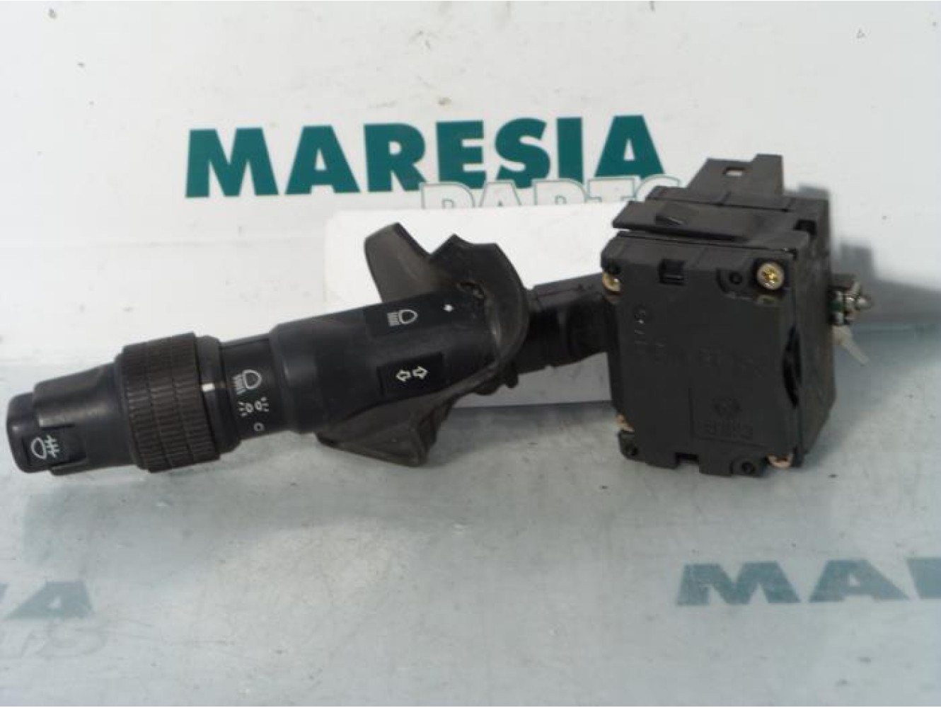Alfa Romeo - 155 - Indicator switch