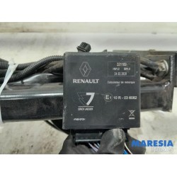 Renault - Scenic - Towbar