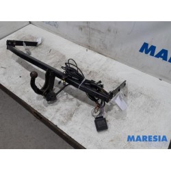 Renault - Scenic - Towbar