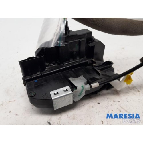 Renault - Kadjar - Door lock mechanism 4-door, front left