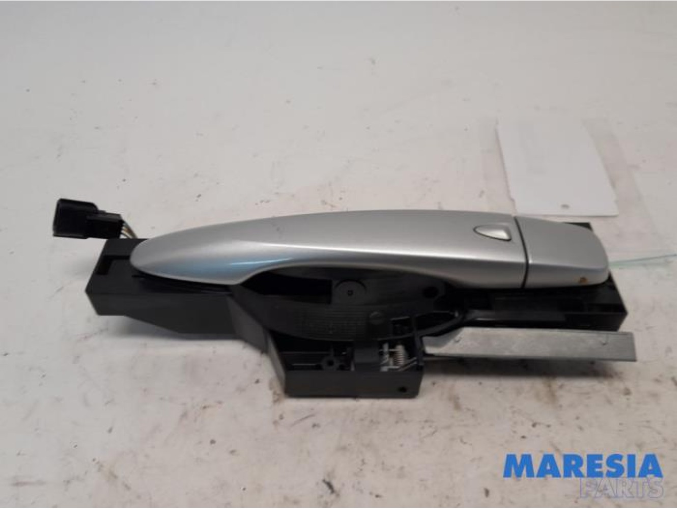 Renault - Kadjar - Front door handle 4-door, right